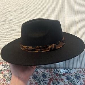 Black Felt Hat with Leopard Trim